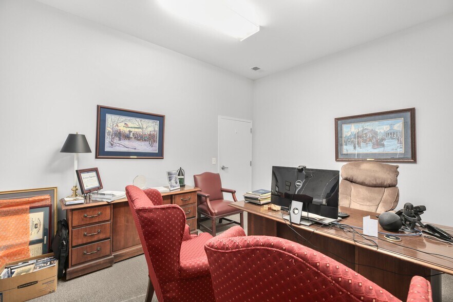 More Photos Of 4520 Plank Rd, Fredericksburg Medical For Lease