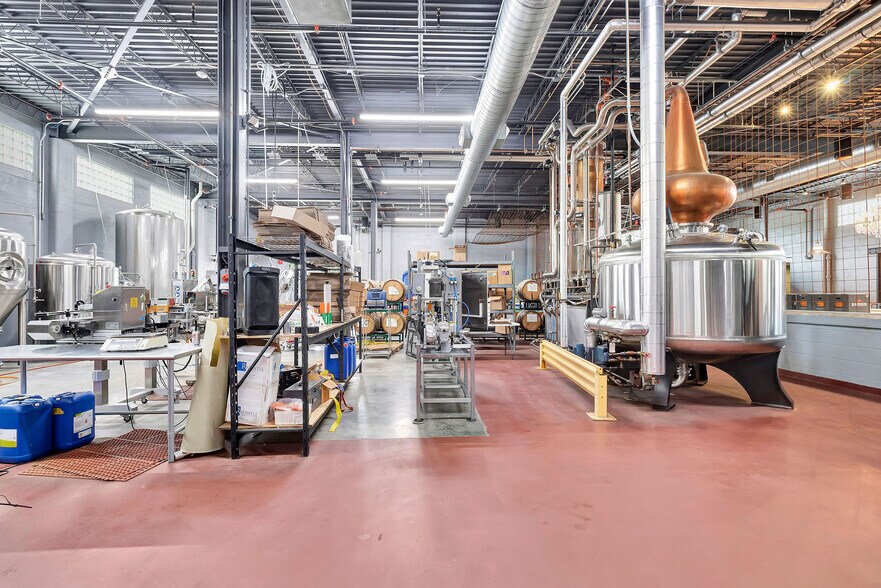 More Photos Of 3717 Jonlen Dr, Fairfax Flex For Sale