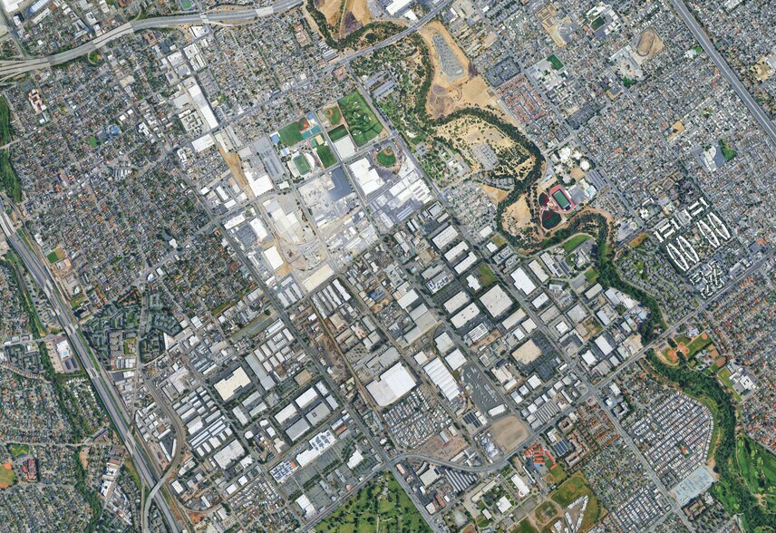 More Photos Of 1777 S 10th St, San Jose Service For Lease