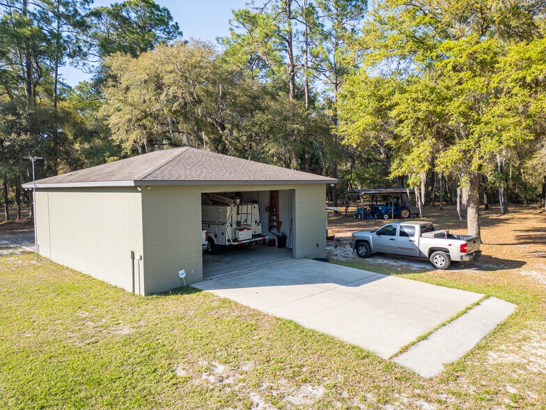 More Photos Of 8600 NE 147th Avenue Rd, Silver Springs Lodge Meeting Hall For Sale