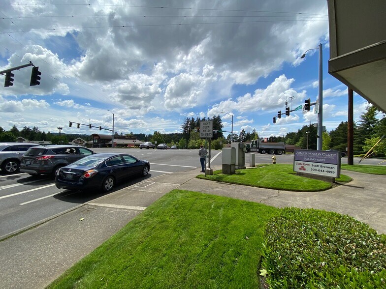 More Photos Of 14475 SW Allen Blvd, Beaverton Office For Lease