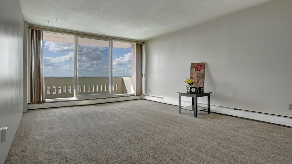 More Photos Of 241 5th Ave, Saskatoon Apartments For Lease