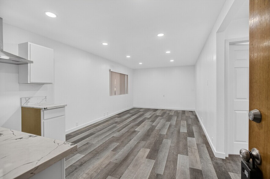 More Photos Of 5897 Pony Express Trl, Pollock Pines Office For Sale