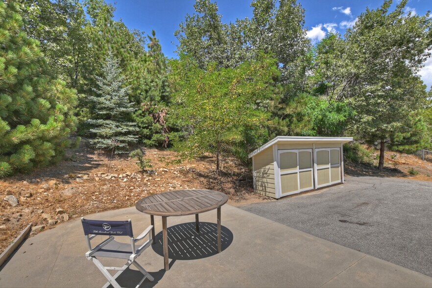 More Photos Of 26288 CA-18, Rimforest Storefront Retail Residential For Sale