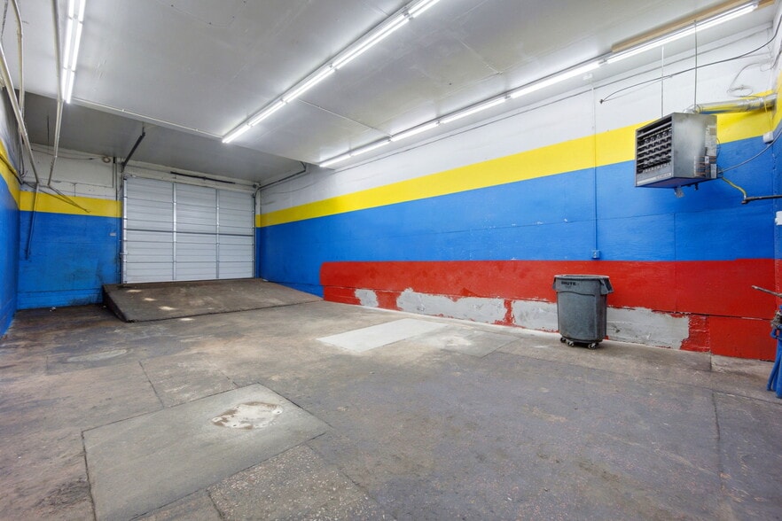 More Photos Of 2800 E Platte Ave, Colorado Springs Auto Repair For Lease
