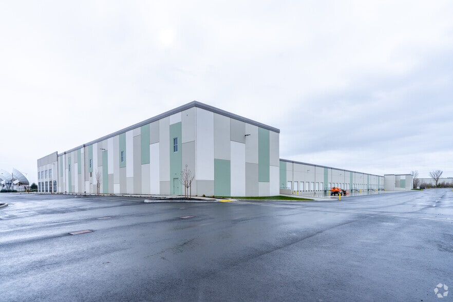 Primary Photo Of 10015 W Hallett Rd, Spokane Distribution For Sale
