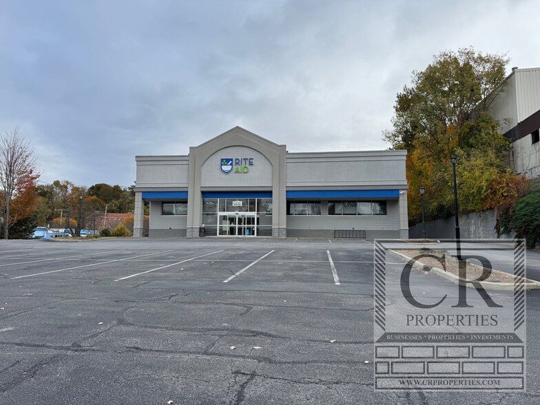More Photos Of 3350 North Rd, Poughkeepsie Drugstore For Sale