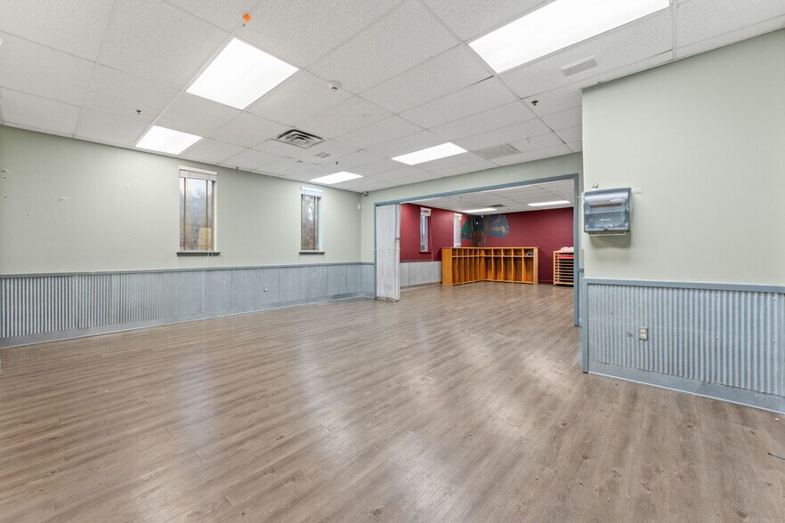 More Photos Of 7550 Shady Grove Rd, North Richland Hills Daycare Center For Sale