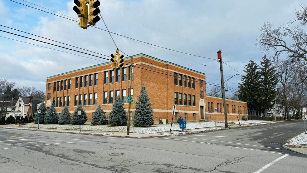 Primary Photo Of 1018 College Ave, Niagara Falls Schools For Sale