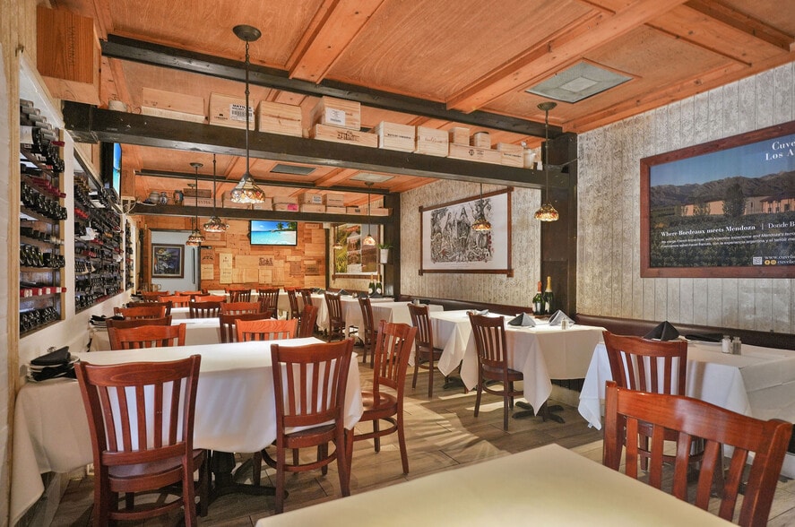 More Photos Of 3800 SW 8th St, Coral Gables Restaurant For Sale