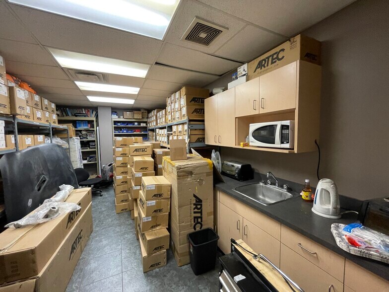 More Photos Of 7756 Edgar Industrial Way, Red Deer Warehouse For Sale