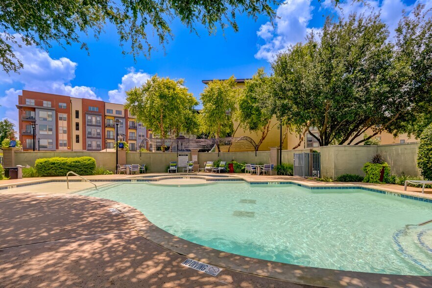 More Photos Of 251 Town Center Ln, Keller Apartments For Lease