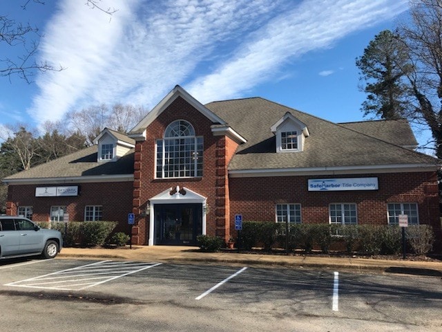 Primary Photo Of 3526 George Washington Mem Hwy, Yorktown Office For Lease