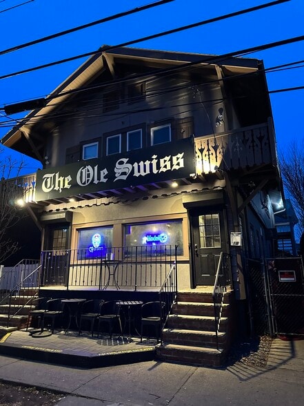More Photos Of 18 Nelson Ave, Staten Island Restaurant For Sale