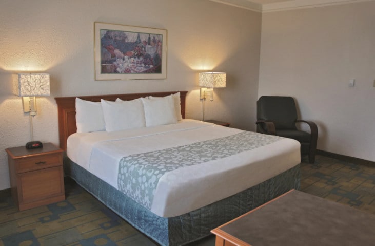 More Photos Of 790 Avenida de Mesilla, Las Cruces Hotel For Sale