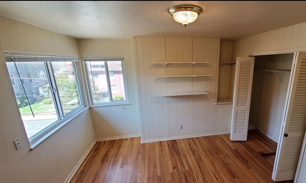 More Photos Of 300 W 4th St, The Dalles Apartments For Sale
