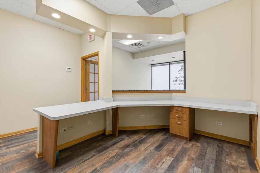 More Photos Of 2505-2507 N Halsted St, Chicago Storefront Retail Residential For Sale