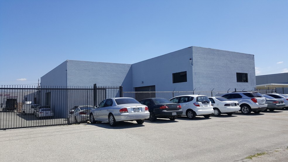 More Photos Of 3200 Bandini Blvd, Vernon Manufacturing For Lease