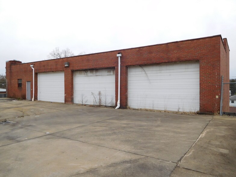 More Photos Of 1200 Morgantown Ave, Fairmont Warehouse For Sale
