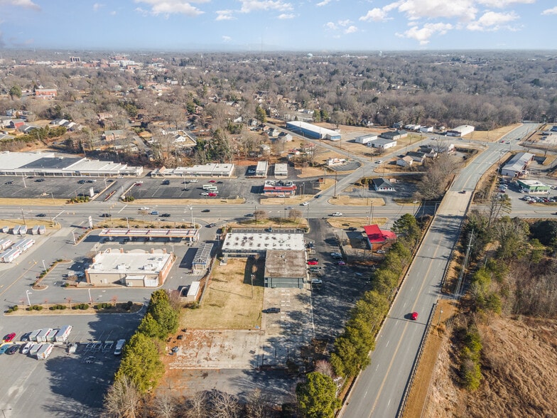 More Photos Of 325 US Highway 70 SW, Hickory Hotel For Sale