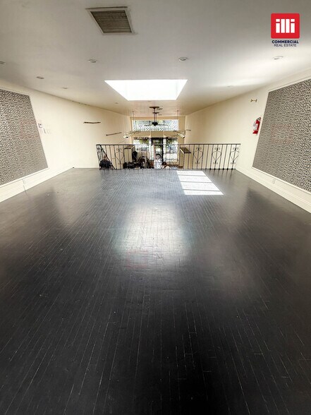More Photos Of 446 S La Brea Ave, Los Angeles Storefront Retail Office For Lease