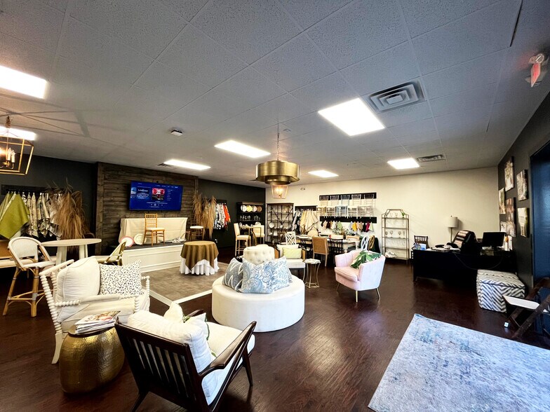 More Photos Of 117 Westside Blvd, Pooler Distribution For Lease