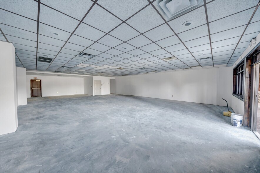 More Photos Of 1281 S Houston Lake Rd, Warner Robins General Retail For Sale