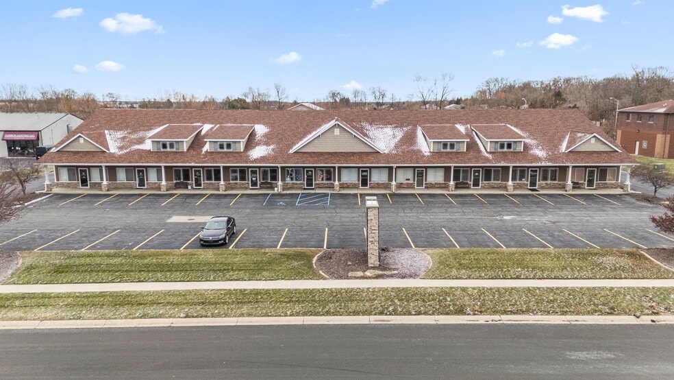 Primary Photo Of 2502 Beech St, Valparaiso Office For Sale