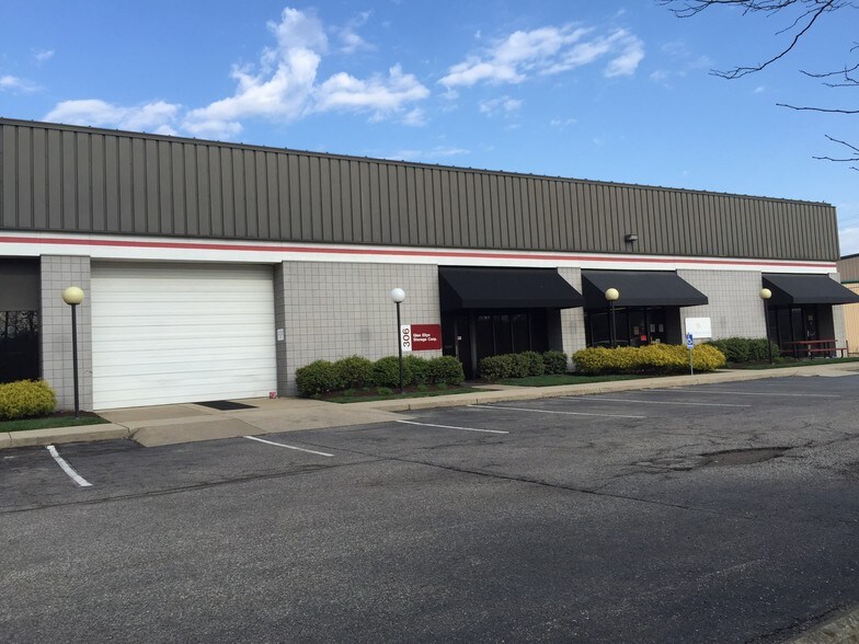 More Photos Of 4200 1st Ave, Nitro Industrial For Sale