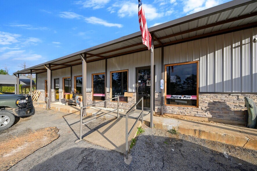 More Photos Of 6175 State Highway 98, Wright City Storefront Retail Office For Sale