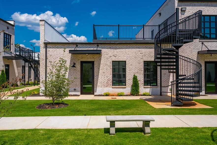 More Photos Of 1740 Grassland Pky, Alpharetta Unknown For Lease