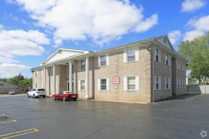 More Photos Of 25625 Southfield Rd, Southfield Office For Lease