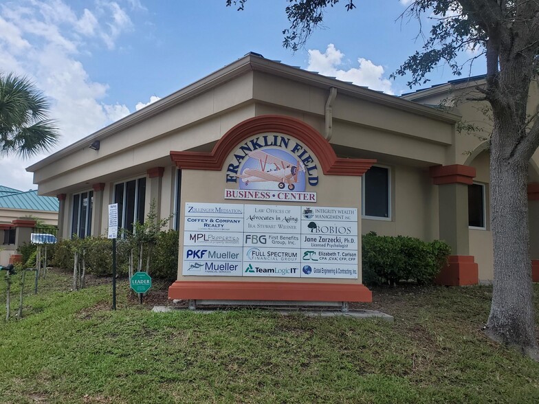 More Photos Of 306 N Rhodes Ave, Sarasota Medical For Sale