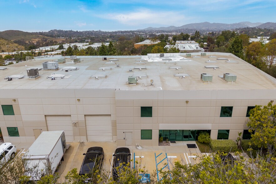 More Photos Of 2575 Fortune Way, Vista Warehouse For Lease
