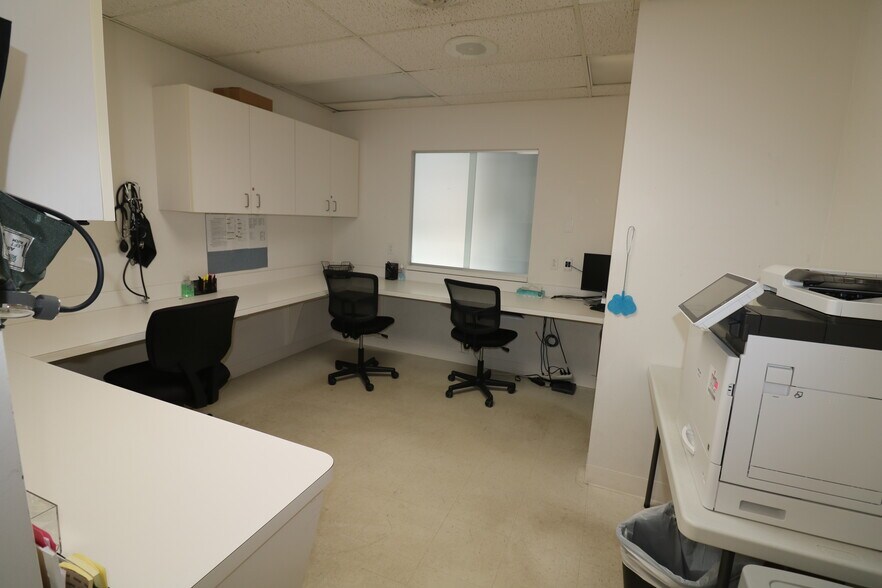 More Photos Of 34 Executive Dr, Norwalk Medical For Sale