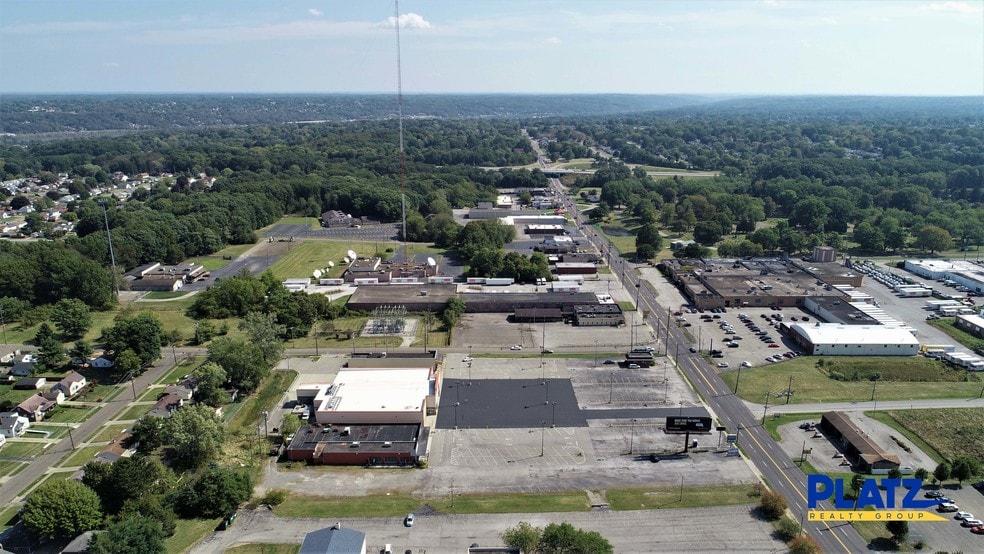 More Photos Of 876 E Midlothian Blvd, Youngstown Freestanding For Sale