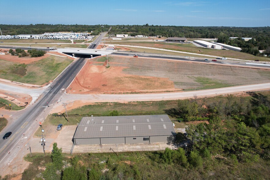 Primary Photo Of 5220 S Anderson Rd, Oklahoma City Manufacturing For Sale