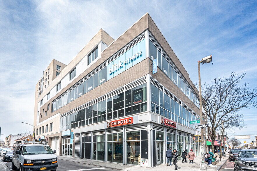 More Photos Of 250 Utica Ave, Brooklyn Freestanding For Lease