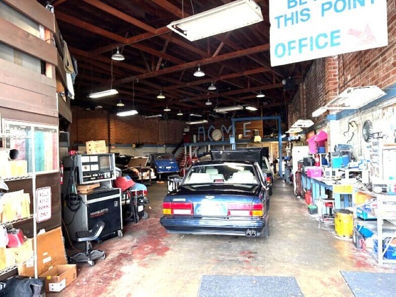 More Photos Of 1015 Grove Way, Hayward Auto Repair For Sale