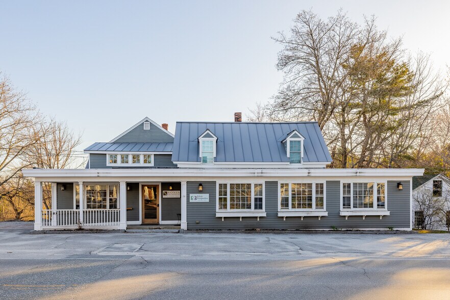 More Photos Of 210 Main St, New London Storefront Retail Residential For Sale