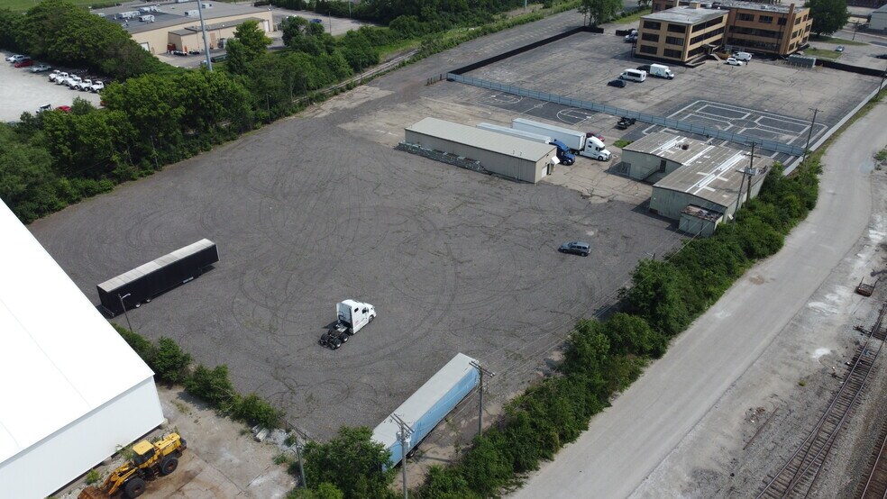 More Photos Of 445 N Findlay St, Dayton Industrial For Lease