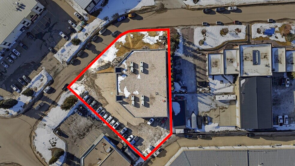 More Photos Of 15 Carlton Dr, St. Albert Flex For Sale