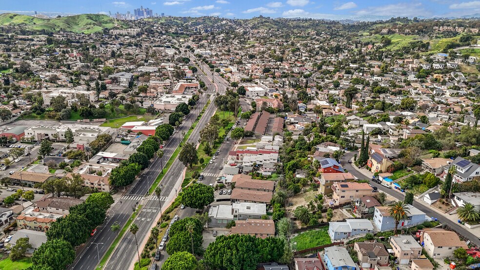 More Photos Of 5243 Huntington Dr N, Los Angeles Apartments For Sale