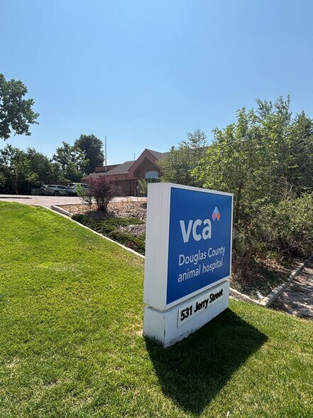 More Photos Of 515 Jerry St, Castle Rock Office For Sale