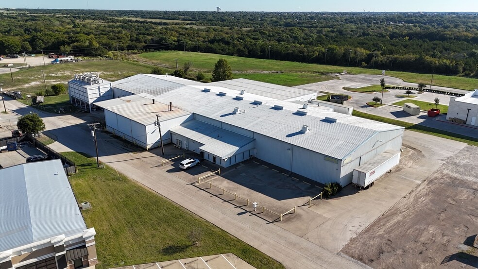 More Photos Of 550 Murray St, Midlothian Manufacturing For Lease