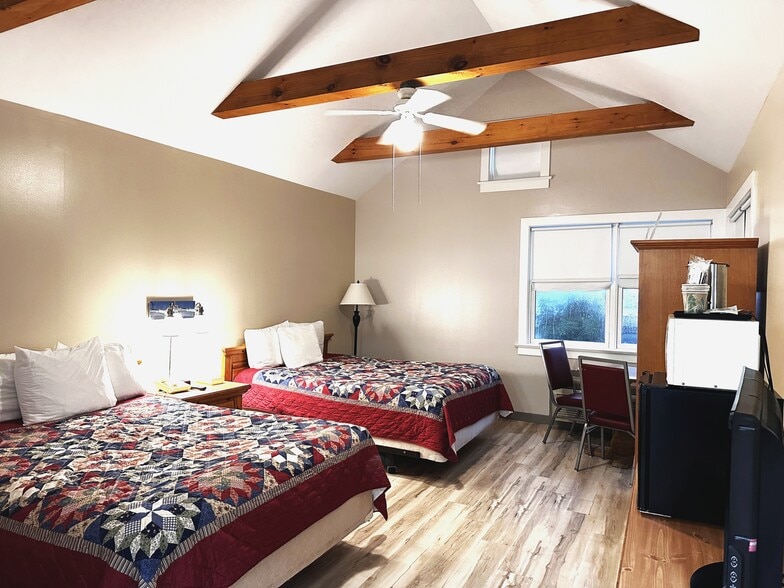 More Photos Of 2439 Old Philadelphia Pike, Lancaster Hotel For Sale