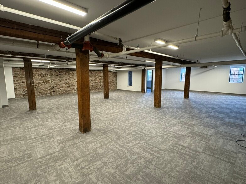 More Photos Of 20-36 Danforth St, Portland Light Distribution For Lease