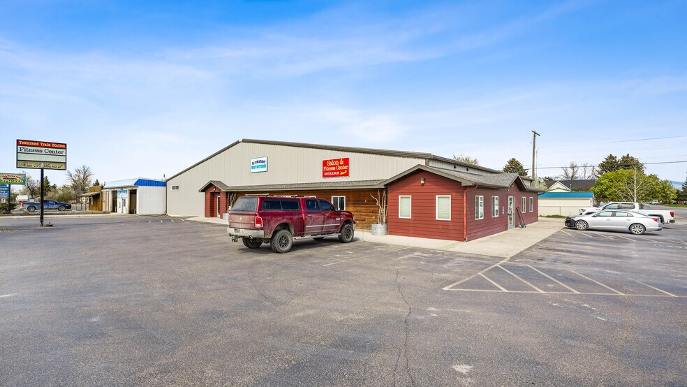 More Photos Of 500 N Front St, Townsend General Retail For Sale