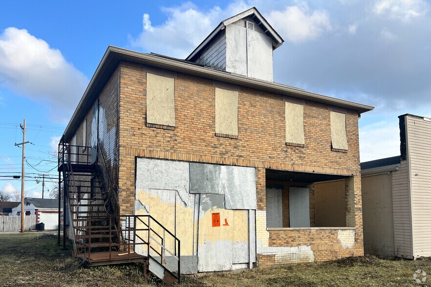 Primary Photo Of 1798 Cleveland Ave, Columbus Apartments For Sale