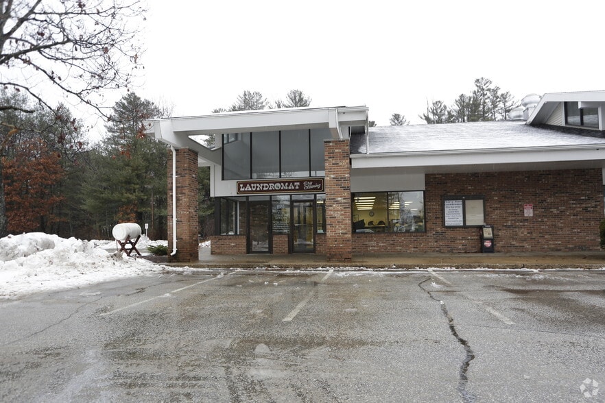 More Photos Of 9-15 Village St, Concord Restaurant For Lease